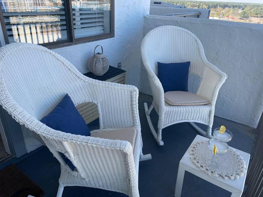 Royal Retreat-Amazing View-King Bed-1 Bedroom-Full Kitchen-Free Parking-Self Check-In Myrtle Beach Exteriér fotografie