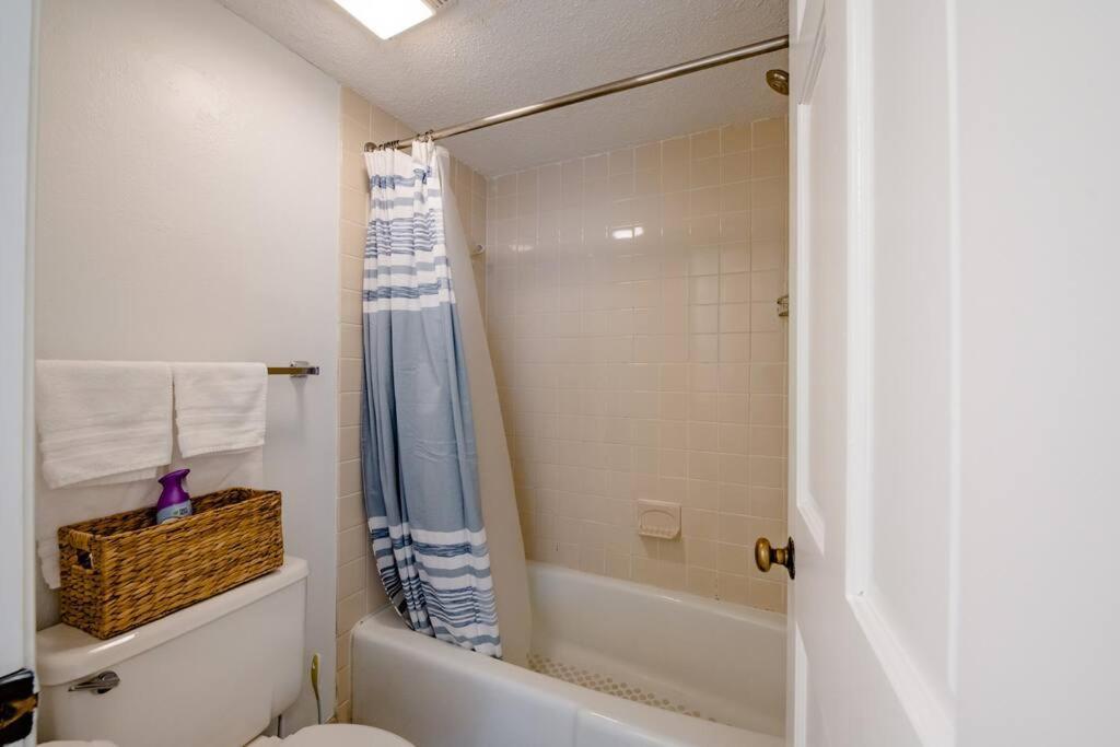 Royal Retreat-Amazing View-King Bed-1 Bedroom-Full Kitchen-Free Parking-Self Check-In Myrtle Beach Exteriér fotografie